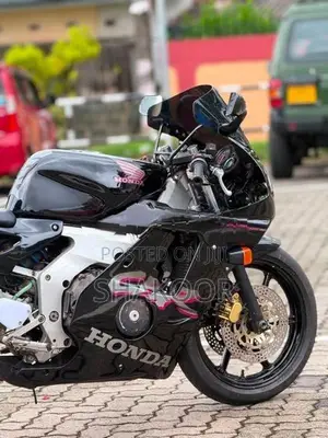 Honda CBR250R Gullarm 250 2013
