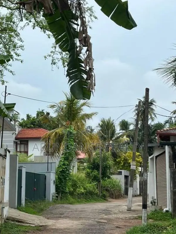 260 Perch Land for Sale in Thalawathugoda Pannipitiya Road