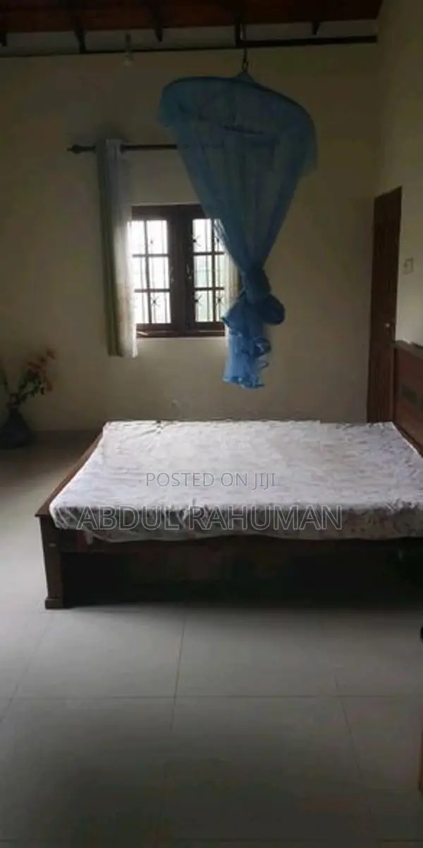Luxurious Unfurnished Apartment Wellawata