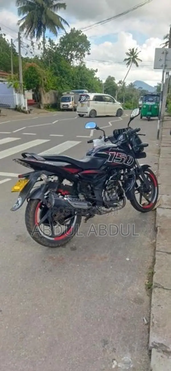 Bajaj Pulsar 150 BFY 2017