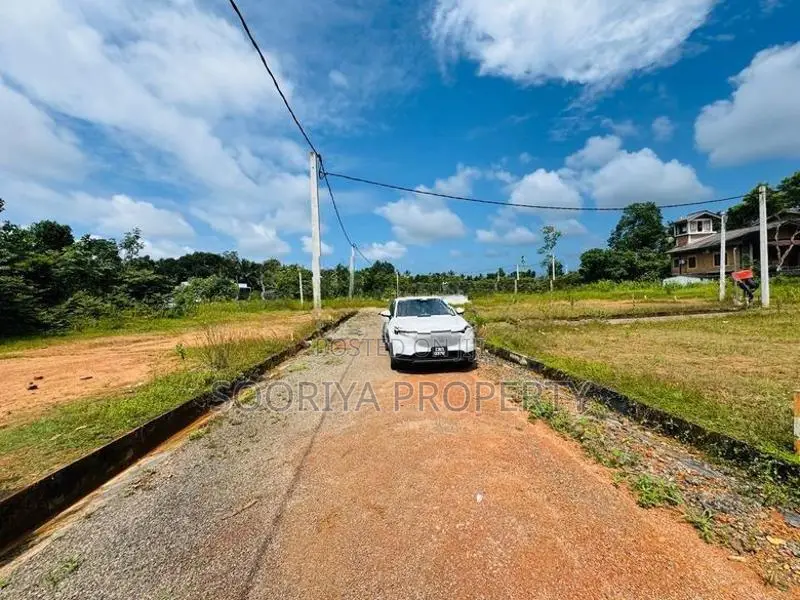 Land for Sale in Piliyandala Kahathuduwa