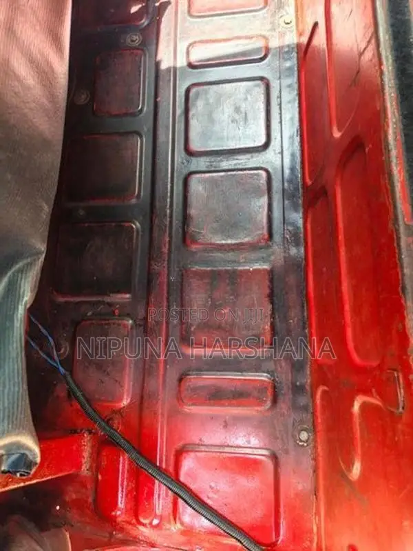 Bajaj RE 2002