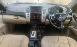 Mitsubishi Montero Sports 2011