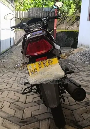 Honda CB Shine 2016