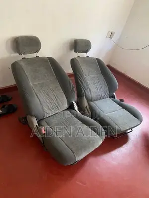 Used Toyota 110 Seat Set