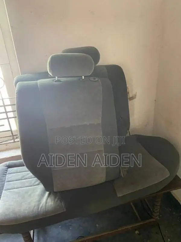 Used Toyota 110 Seat Set
