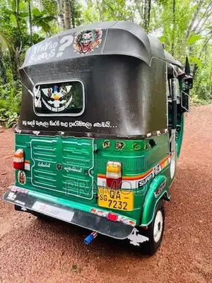 Bajaj RE Three wheeler 2007