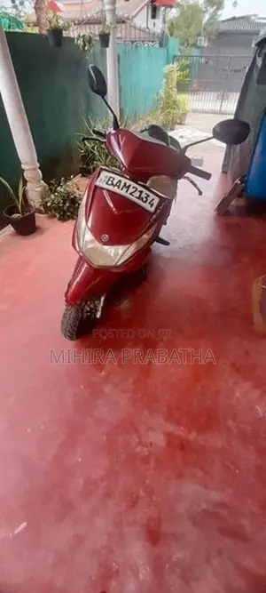 Yamaha Ray 2013