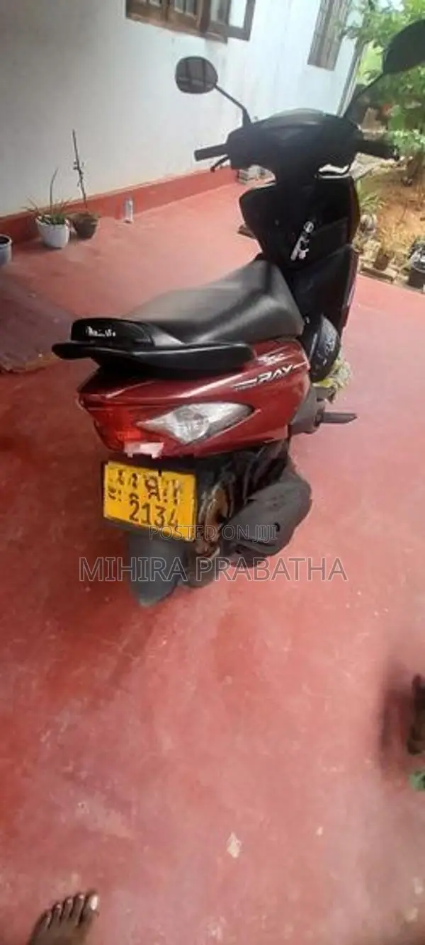 Yamaha Ray 2013