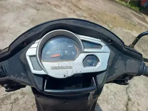 Mahindra Gusto 2015