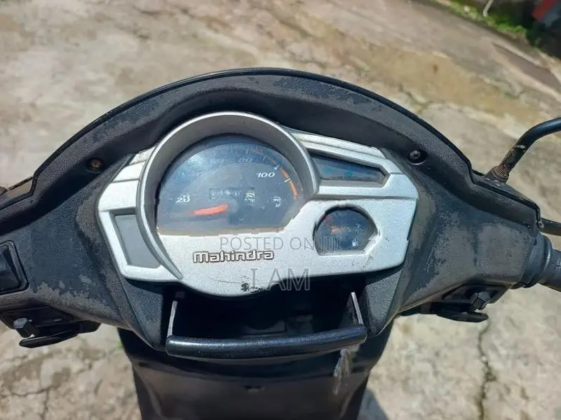 Mahindra Gusto 2015