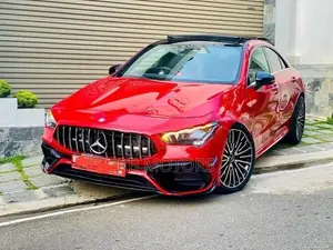 Mercedes Benz CLA 200 AMG Premium Plus 2019