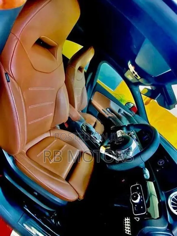Mercedes Benz CLA 200 AMG Premium Plus 2019