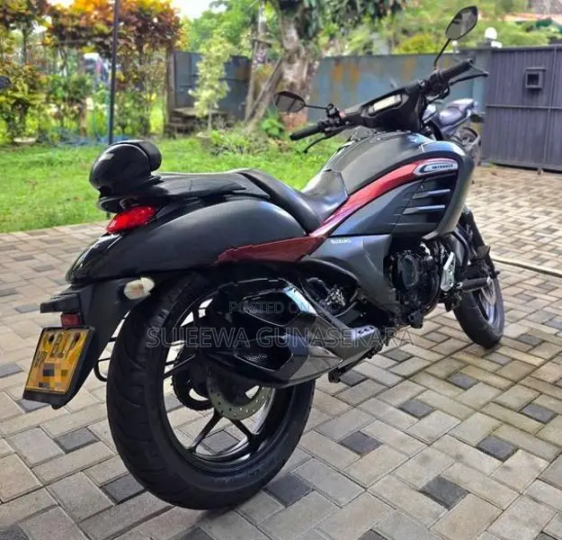 Suzuki Intruder FI ABS 2020