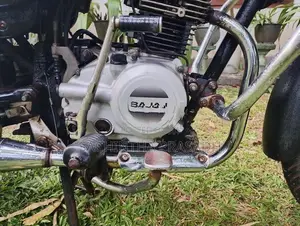 Bajaj CT100 2012