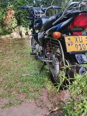 Bajaj CT100 2012