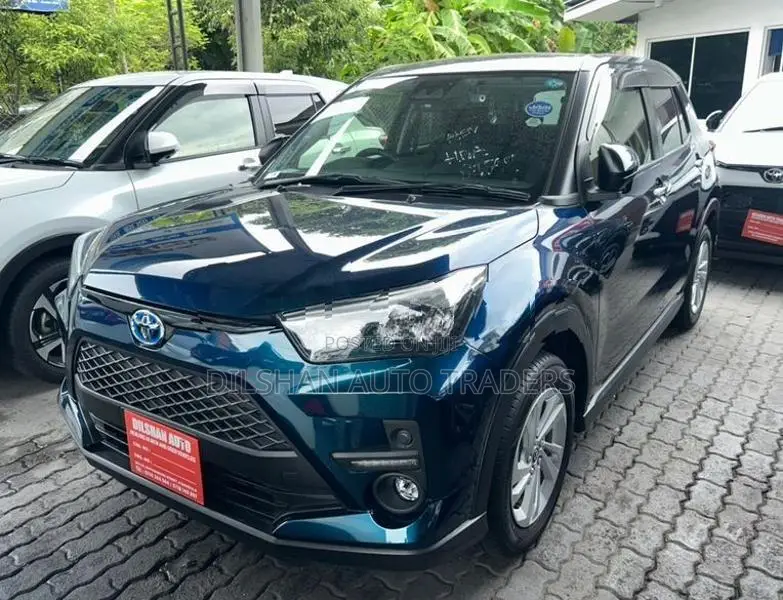 Toyota Raize Hybrid 2025