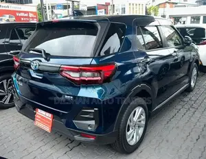Toyota Raize Hybrid 2025