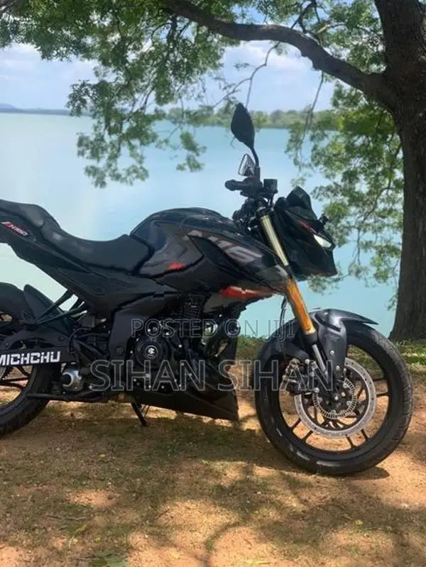 Bajaj Pulsar N160 2025