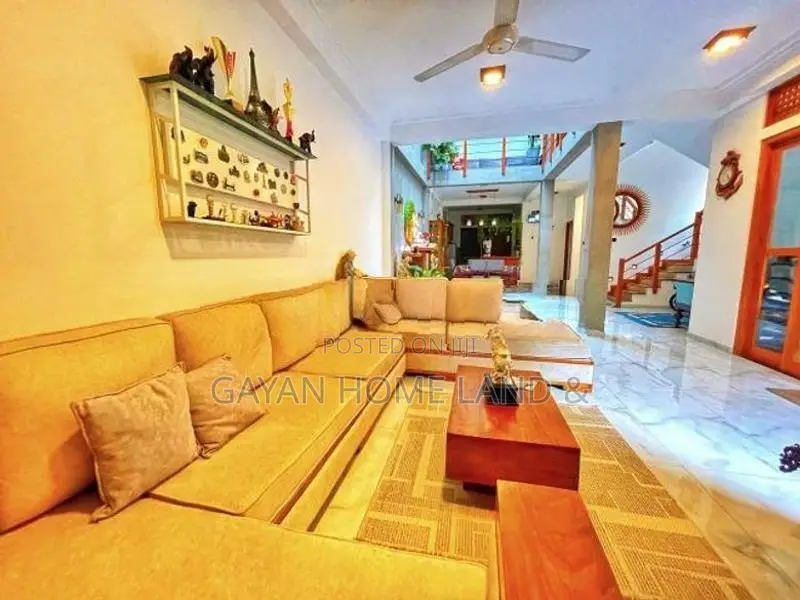 Modern Three-Storey Luxury House In Piliyandala Town. Fully Furnished