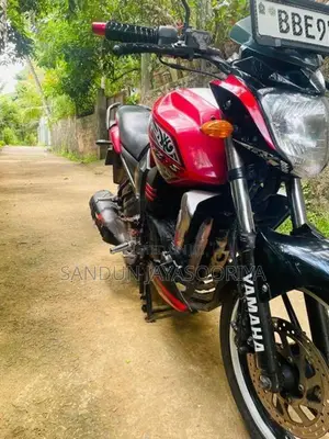 Yamaha FZ 2014