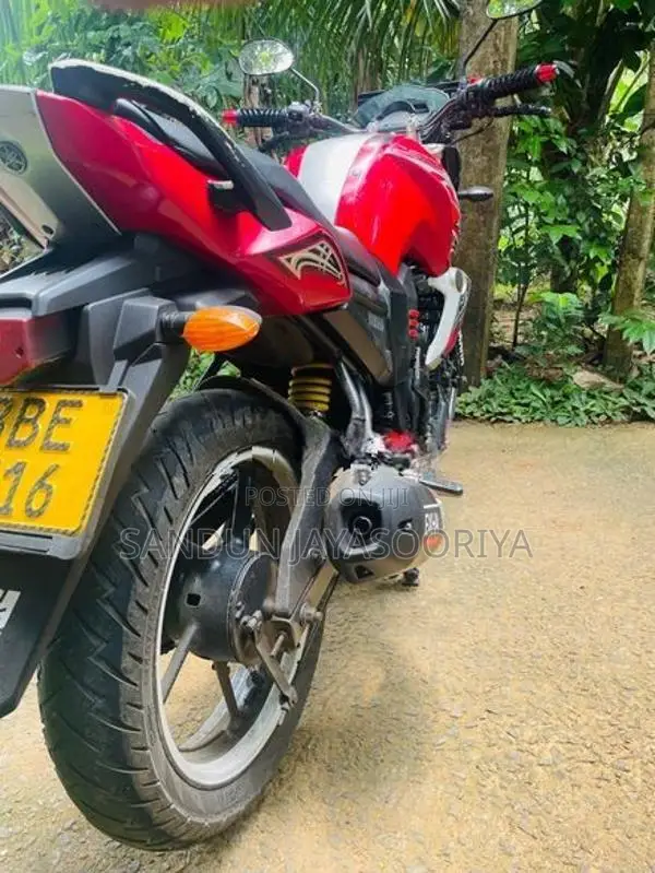 Yamaha FZ 2014