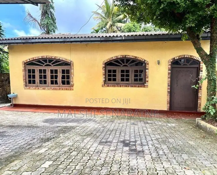 Fully Renovated 3-Bedroom House for Rent 500m from Bangalawe Junction