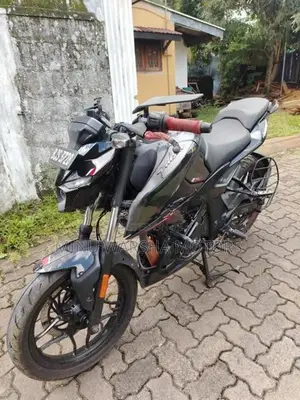 Bajaj Pulsar N160 2025