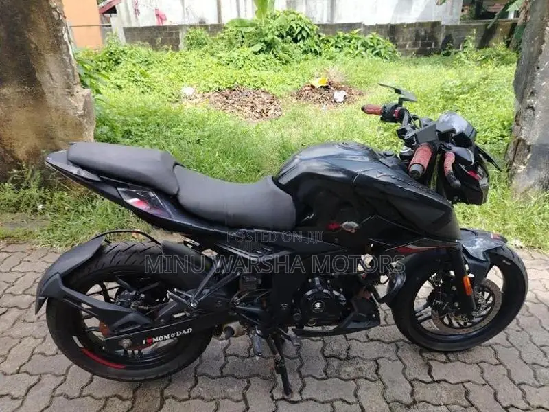 Bajaj Pulsar N160 2025