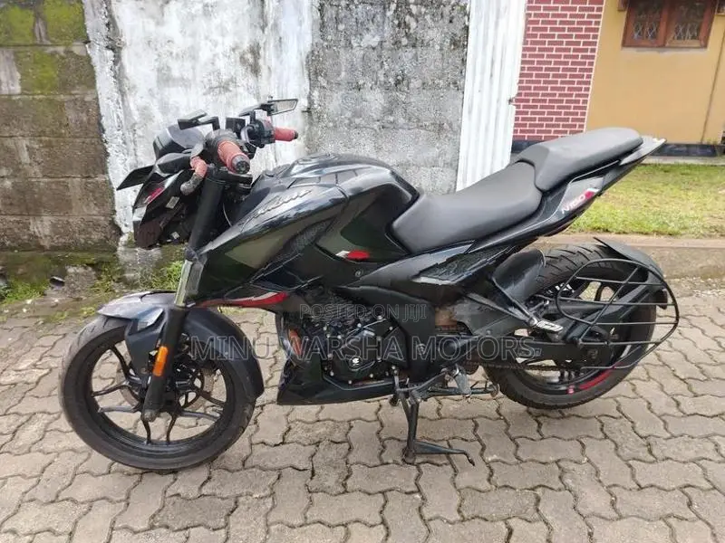Bajaj Pulsar N160 2025
