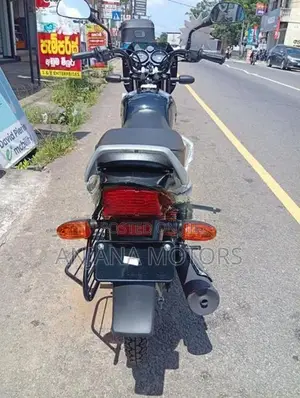 Bajaj CT100 2026