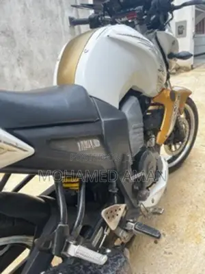 Yamaha FZ S v1 2014