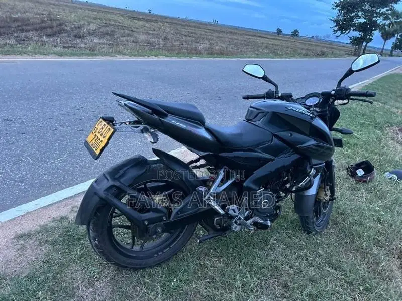 Bajaj Pulsar NS200 Black 2019