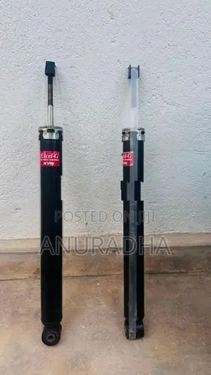 Honda Vezel 2014 Rear Shocks
