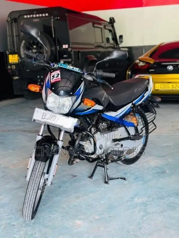 Bajaj CT100 2021