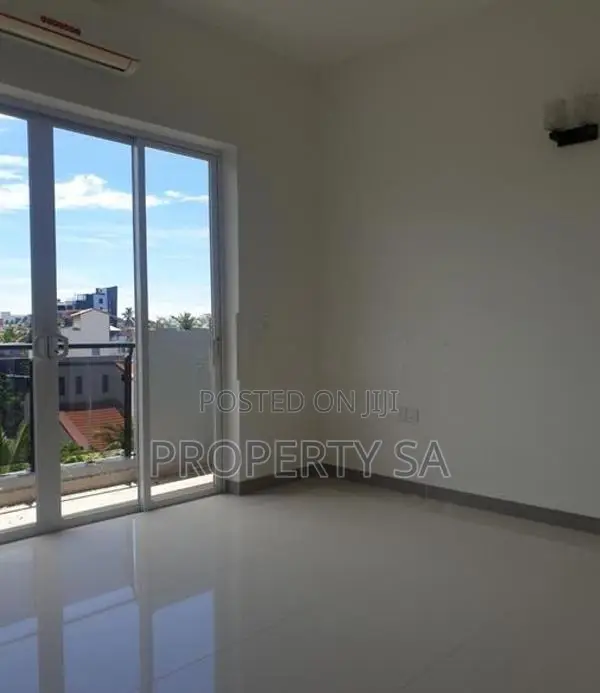 Apartment For Sale In Colombo 5