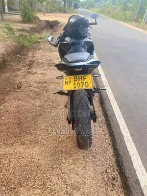 Bajaj Pulsar NS200 2017