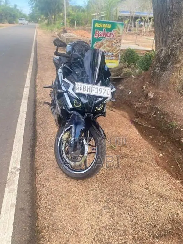 Bajaj Pulsar NS200 2017