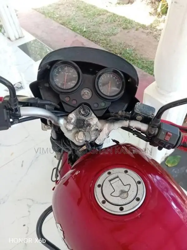 Bajaj Pulsar 180 2007