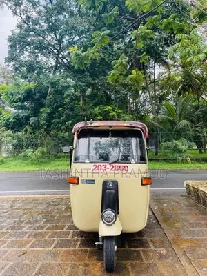 Bajaj 2000
