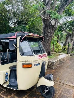 Bajaj 2000