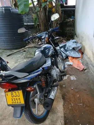 Bajaj CT100 2024