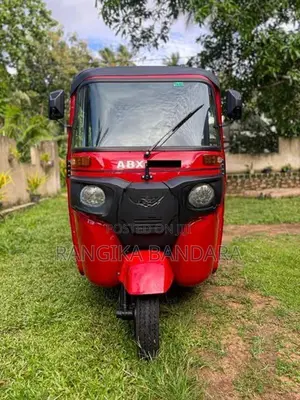 Bajaj RE 2025