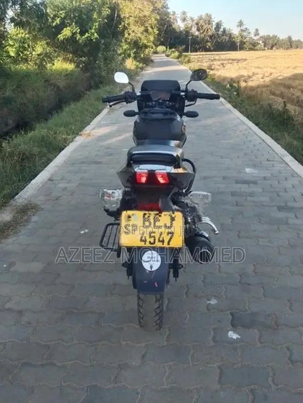 Bajaj Pulsar 150 2016