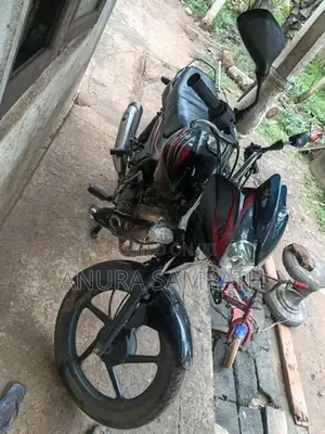 Bajaj Discover 100 2013