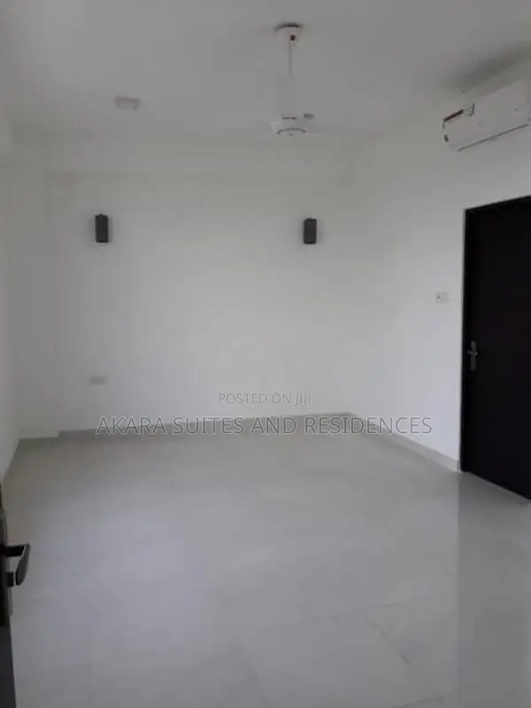 10,416 Sq.ft - Commercial Building for Sale Colombo 02 CP26528
