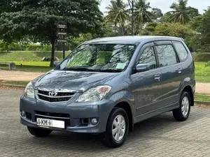 Toyota Avanza 2010