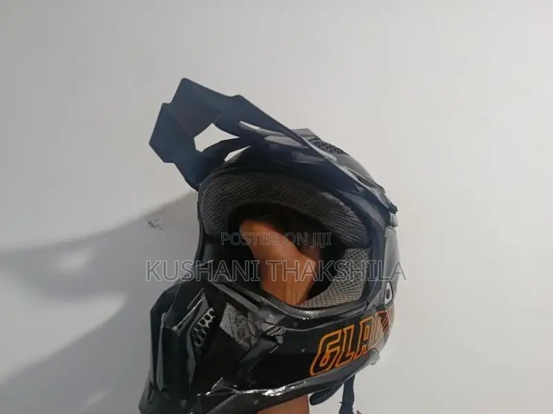 Gladiator Full Face Helmet