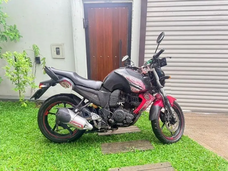 Yamaha FZ S 2014