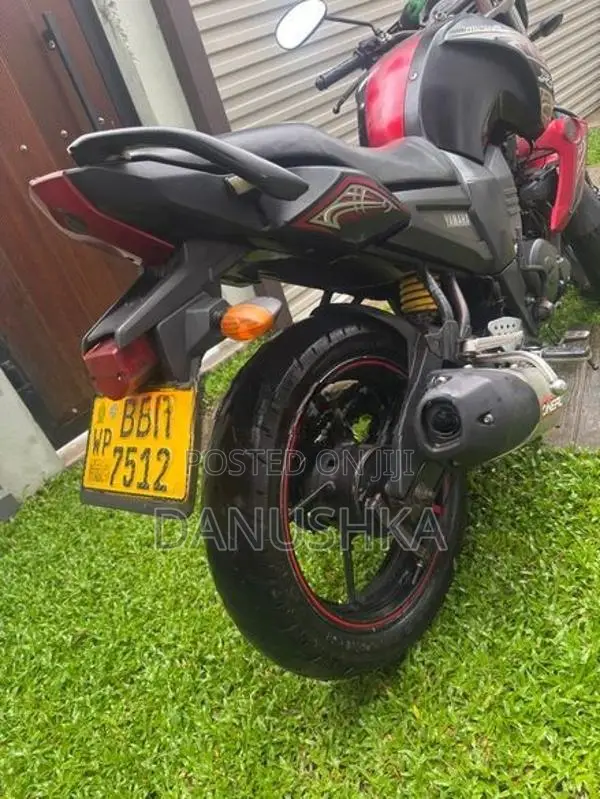 Yamaha FZ S 2014